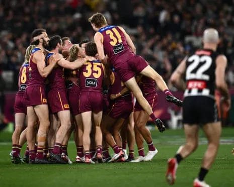 The Lions Crush The Magpies to Claim Championship Battle With The Cats